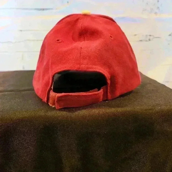 Phillies Cap. Signature Unknown. No COA - Picture 2 of 2